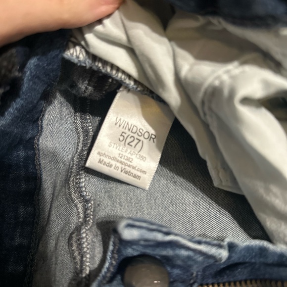 Windsor - Picture 1 of 4